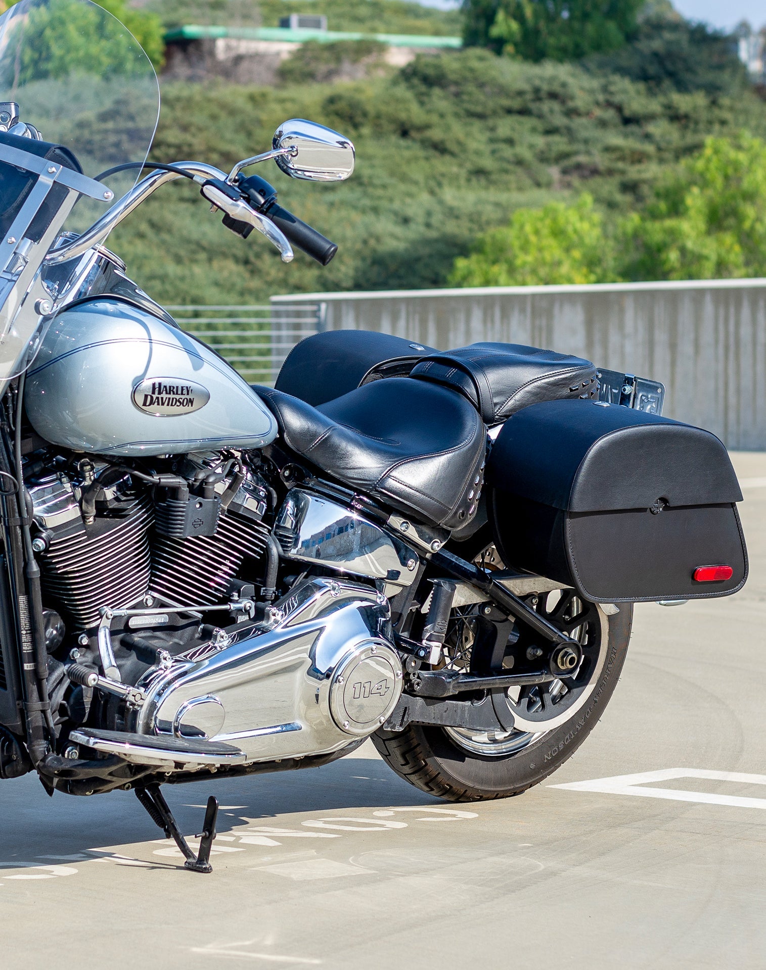 28L - Panzer Medium Hard Mount Alforjas para Harley Softail Heritage FLSTC/I