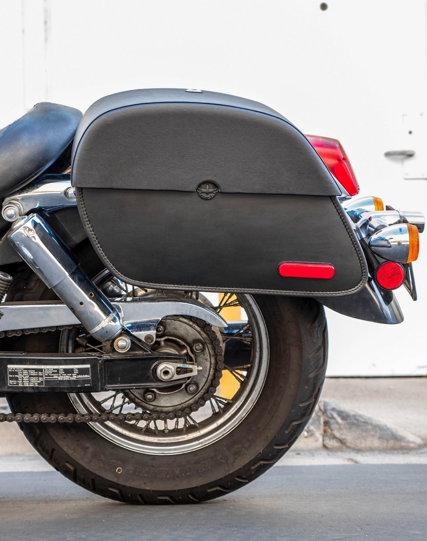 28L - Panzer Medium Hard Mount Honda Shadow 750 ACE Leather Motocicleta Alforjas