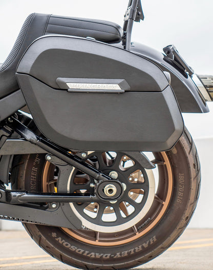 32L - Darkin Large Quick Mount Leather Wrapped Hard Alforjas para Harley Softail Low Rider S FXLRS