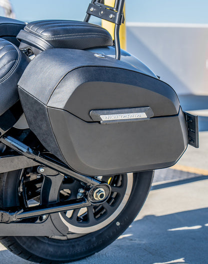 32L - Darkin Large Quick Mount Leather Wrapped Hard Alforjas para Harley Softail Street Bob FXBB/S