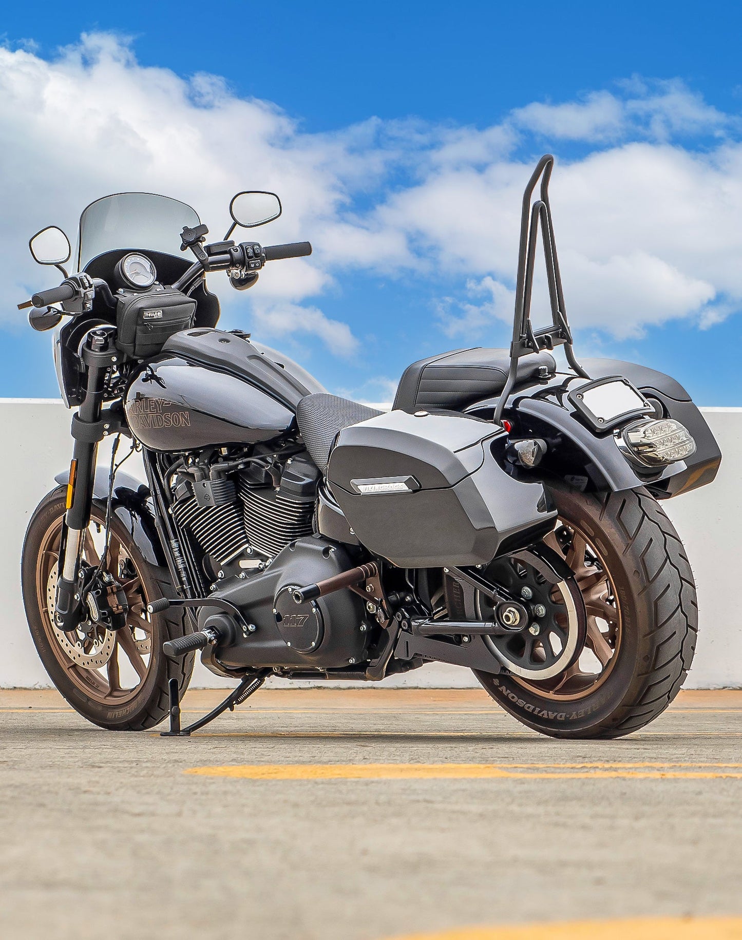 32L - Darkin Large Quick Mount Painted Hard Alforjas para Harley Softail Low Rider S FXLRS
