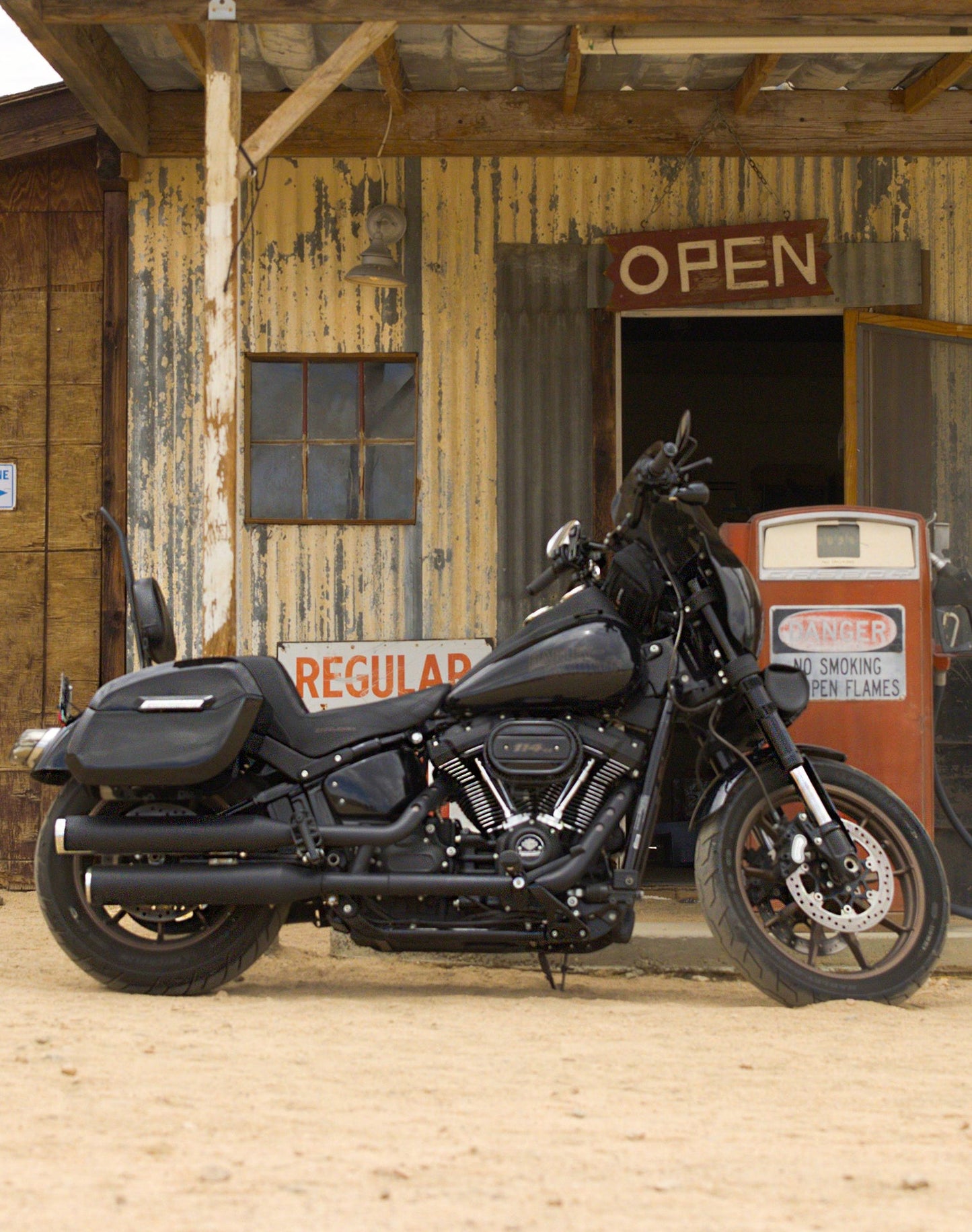 32L - Darkin Large Quick Mount Painted Hard Alforjas para Harley Softail Low Rider FXLR