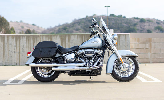 28L - Baelor Medium Hard Mount Alforjas para Harley Softail Heritage FLSTC/I