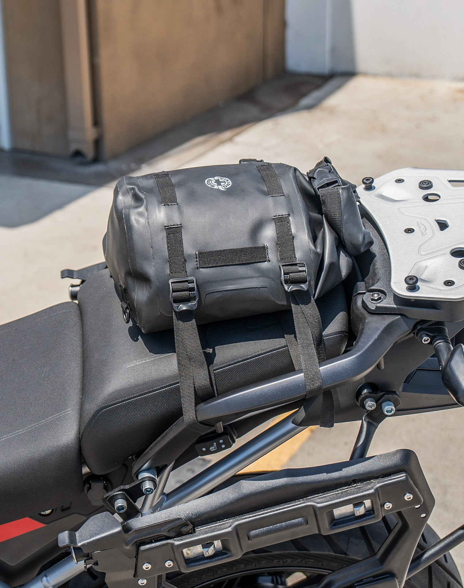 8L - Mochila Odyssey Triumph Adventure Touring