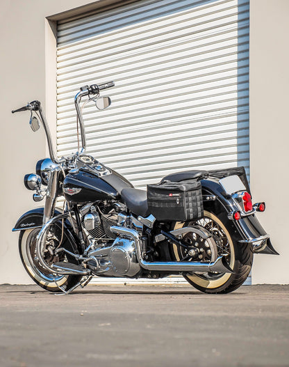 18L - Patriot Medium Motocicleta Throw Over Alforjas para Harley Softail Deluxe FLSTN/I