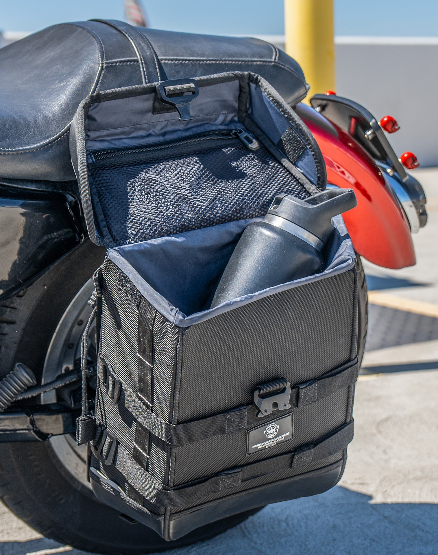 15L - Incognito Quick Mount Medium Solo Motocicleta Alforja (Left Only) para Harley Sportster 883 Custom XL883C/XLH883C