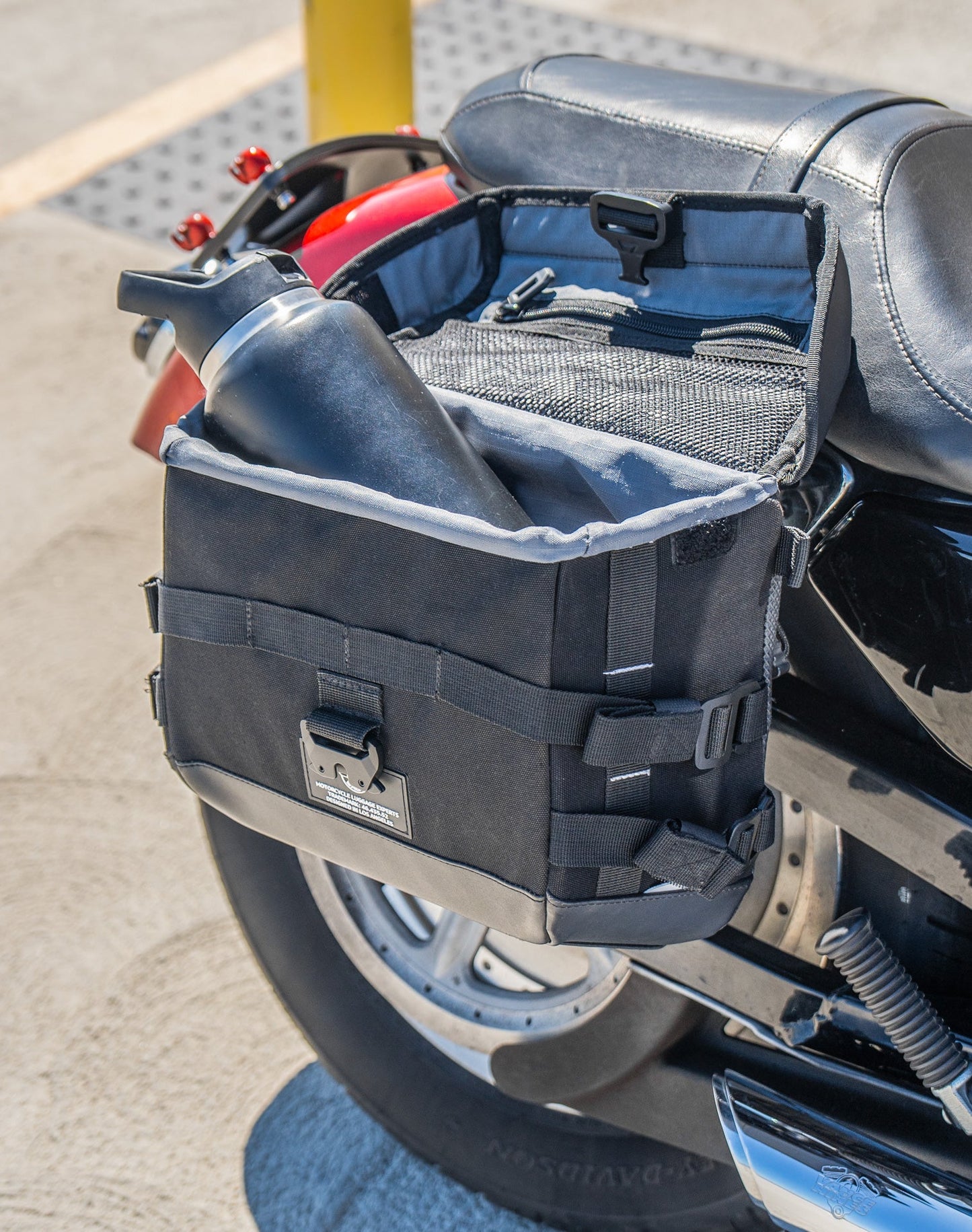 10L - Incognito Quick Mount Small Solo Motocicleta Alforja (Right Only) para Harley Sportster 883 Custom XL883C/XLH883C
