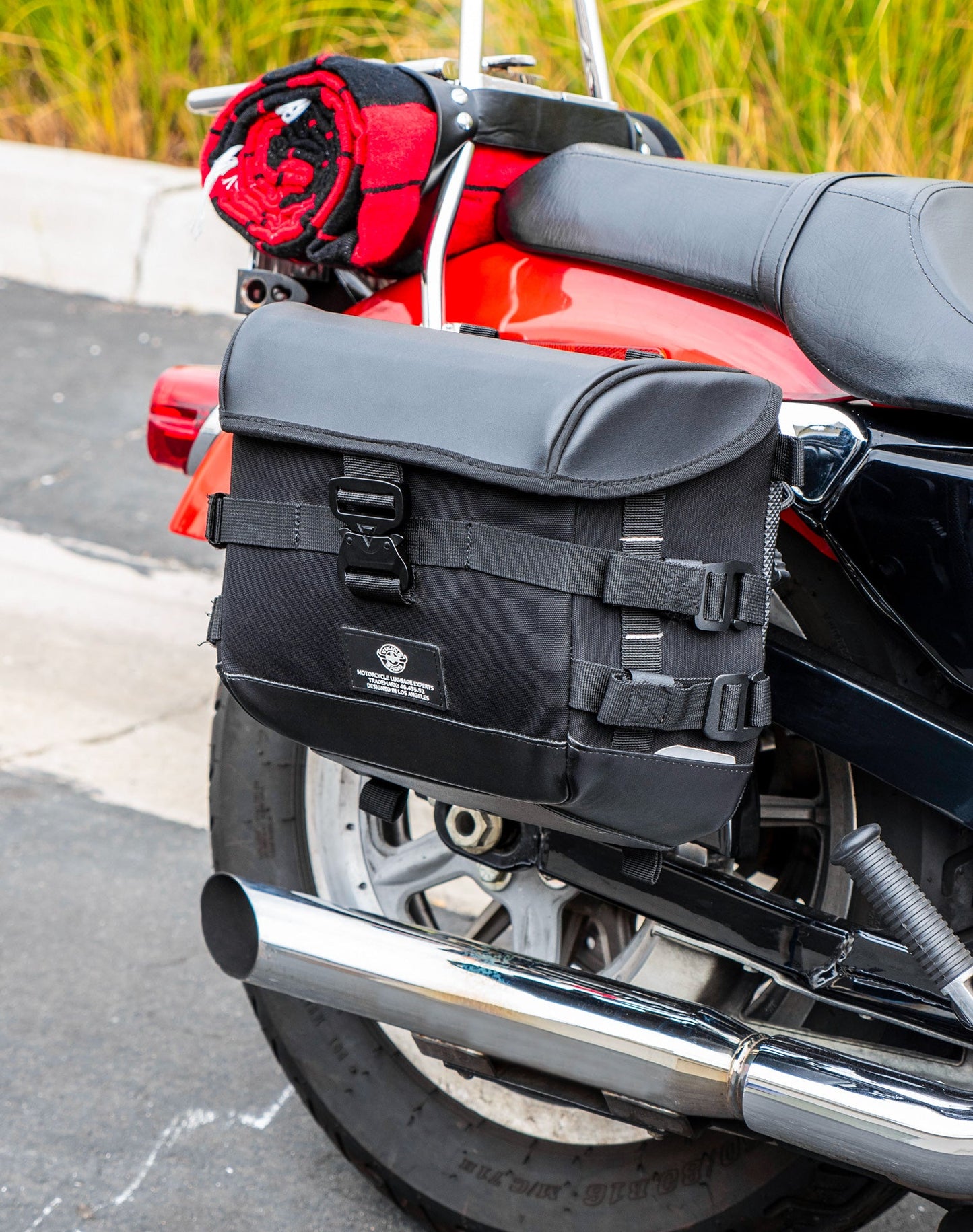 10L - Incognito Quick Mount Small Solo Motocicleta Alforja (Right Only) para Harley Sportster 883 Low XL883L