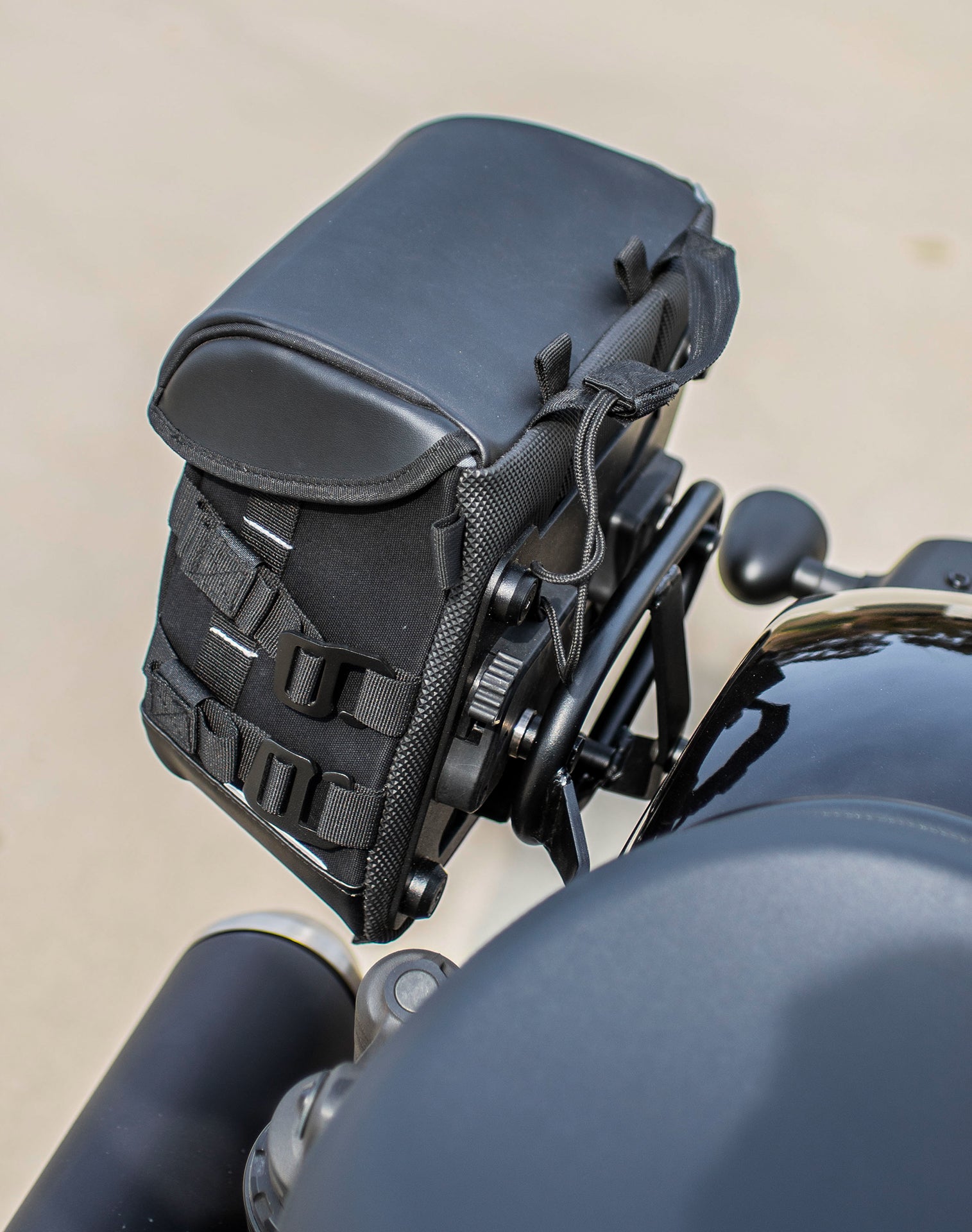 10L - Incognito Quick Mount Small Honda Rebel 1100 Solo Motocicleta Alforja (Right Only)