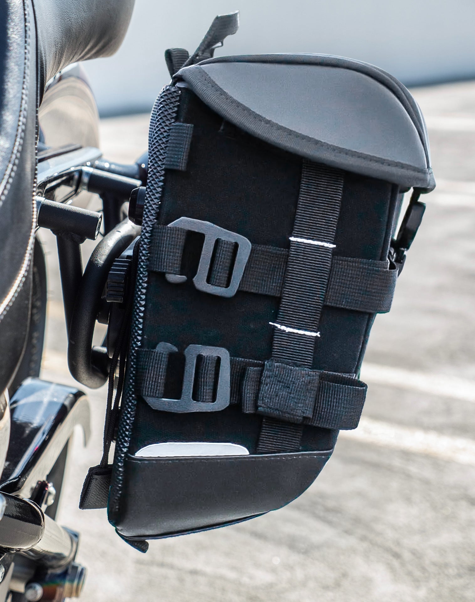 10L - Incognito Quick Mount Small BMW R18 Solo Motocicleta Alforja (Left Only)