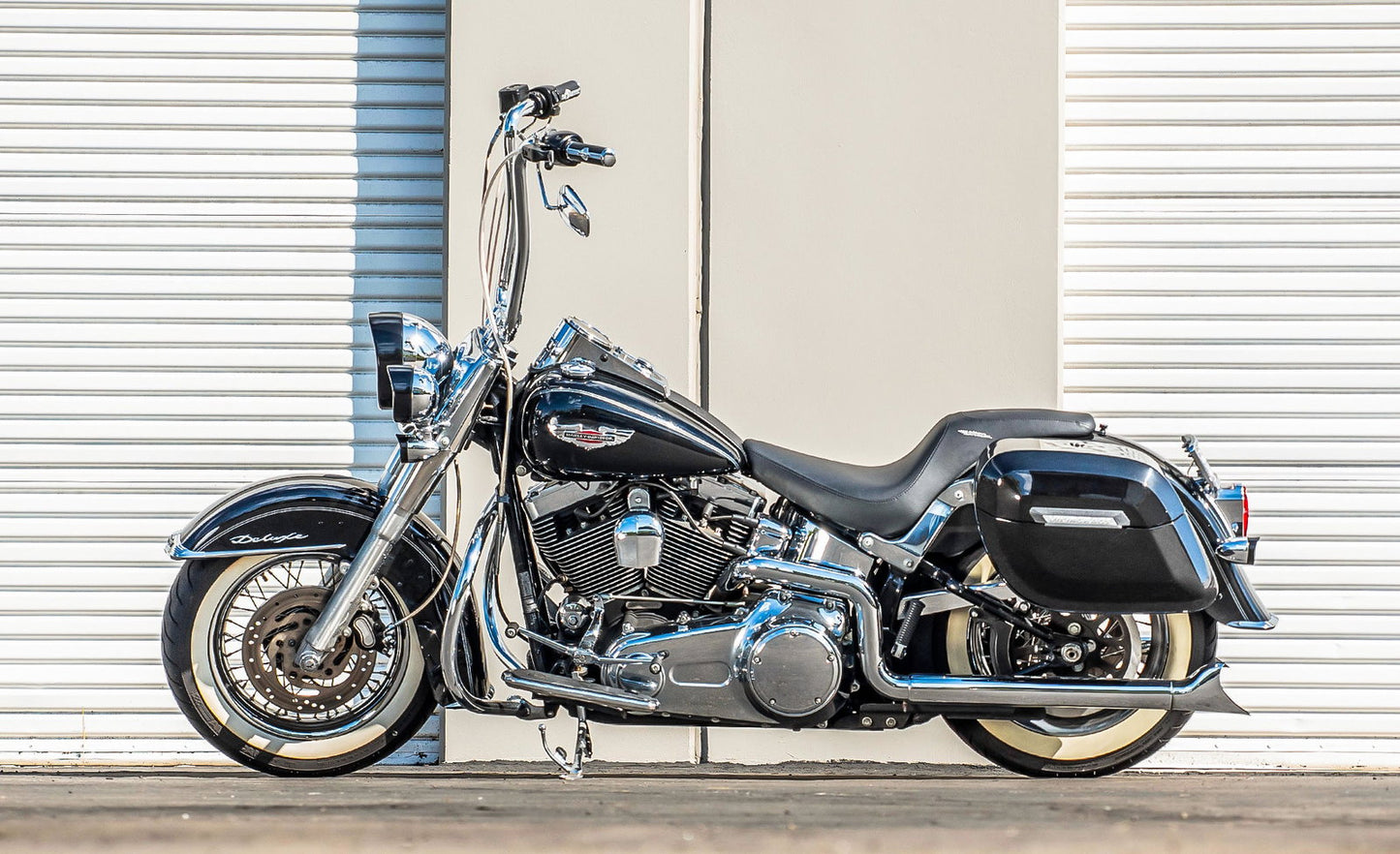 40L - Lamellar Raven Extra Large Painted Motocicleta Hard Alforjas para Harley Softail Deluxe FLSTN/I