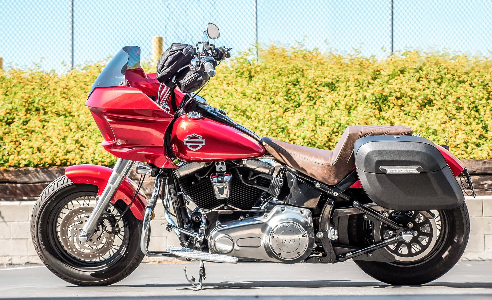 40L - Lamellar Raven XL Leather Covered Motocicleta Hard Alforjas para Harley Softail Slim FLS