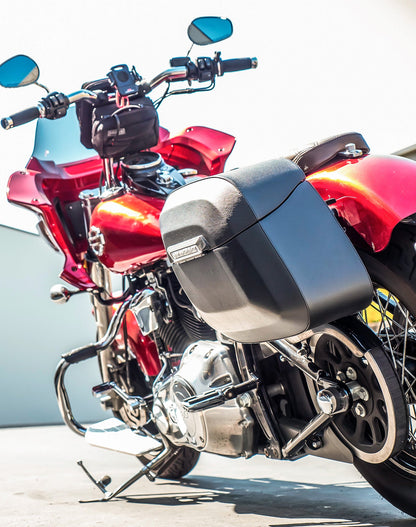 40L - Lamellar Raven XL Leather Covered Motocicleta Hard Alforjas para Harley Softail Slim FLS