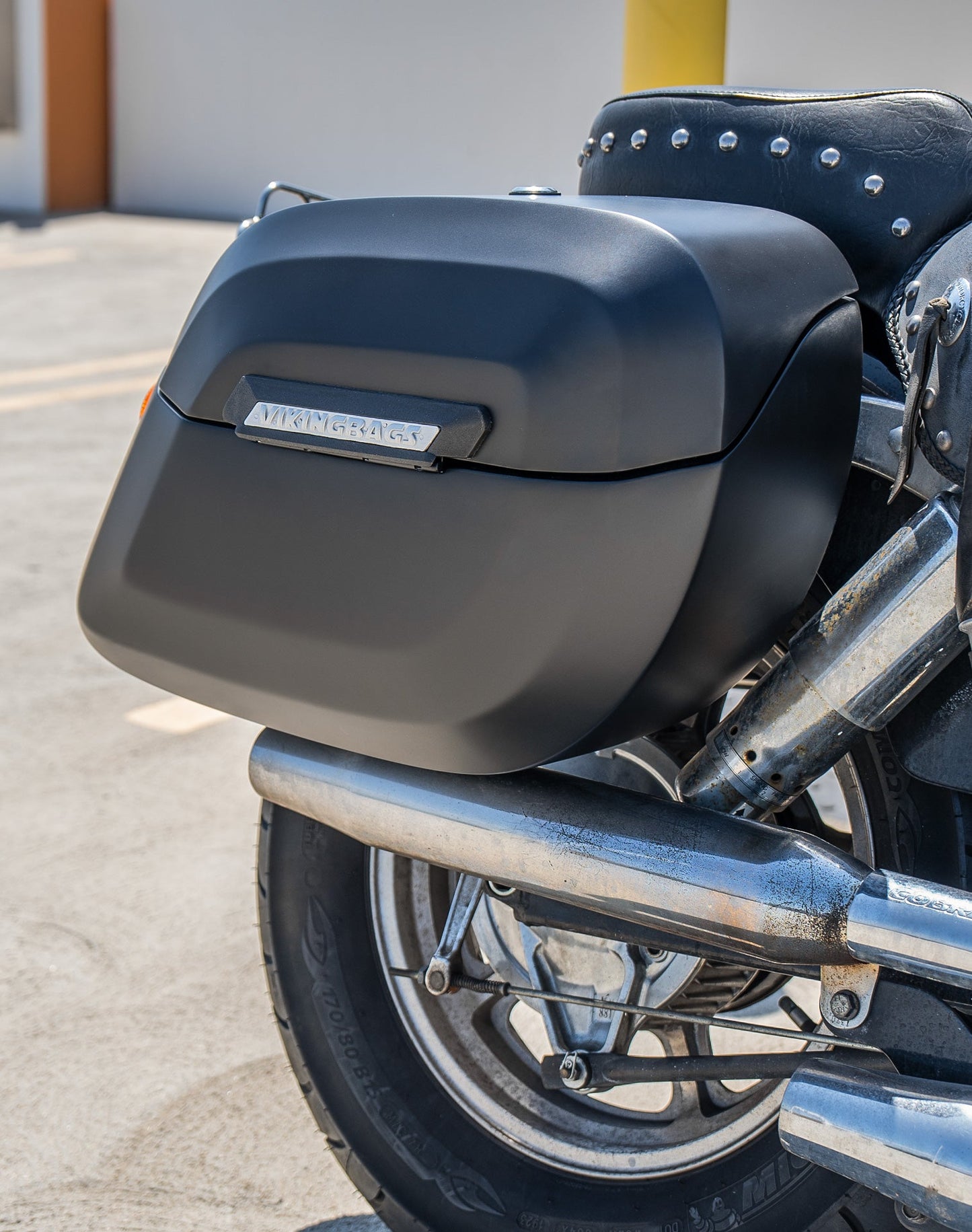 36L - Lamellar Raven Extra Large Honda Shadow 1100 Spirit Shock Cutout Matte Motocicleta Hard Alforjas