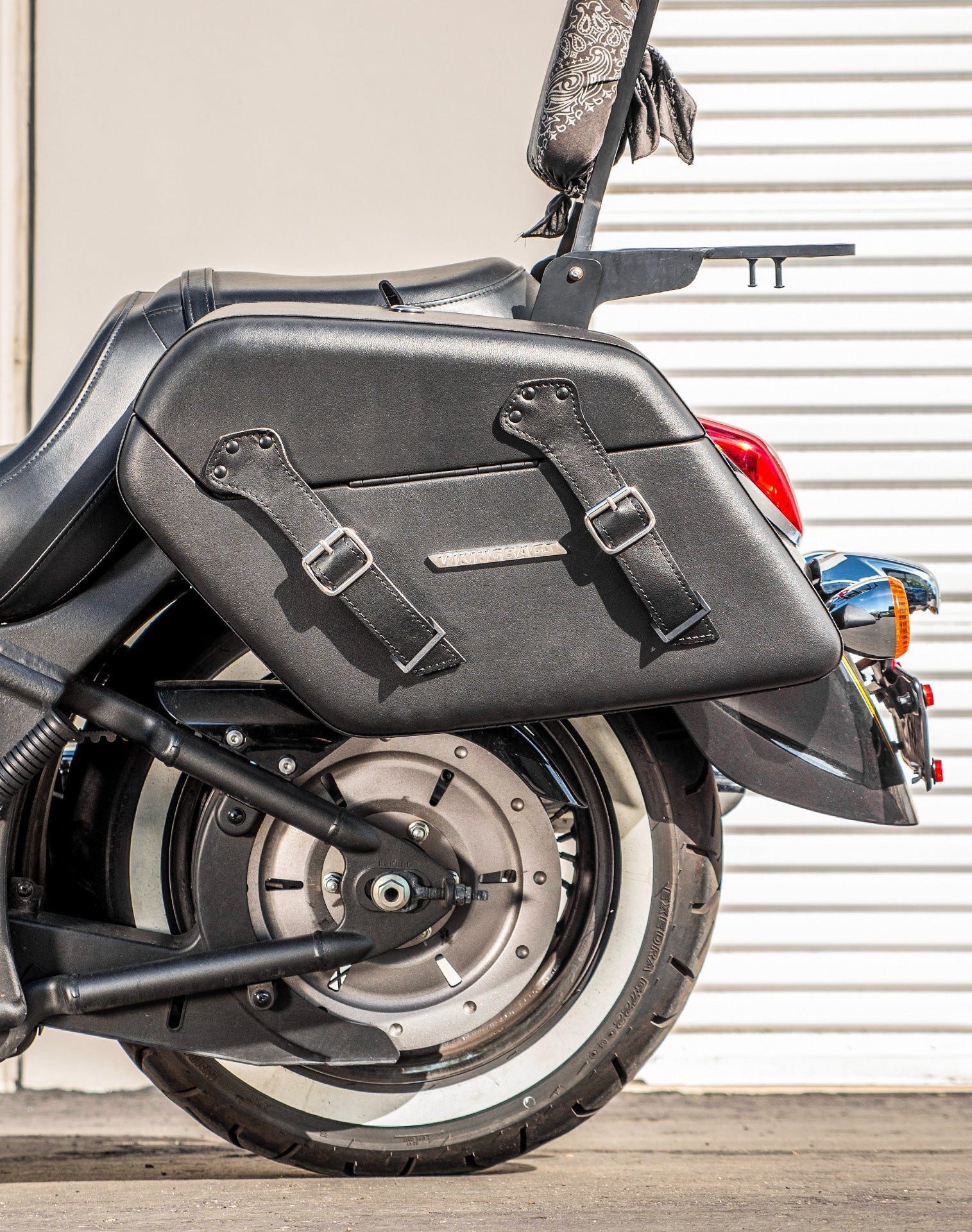 42L - Baldur Extra Large Kawasaki Vulcan 900 Classic VN900 Leather Wrapped Motocicleta Hard Alforjas