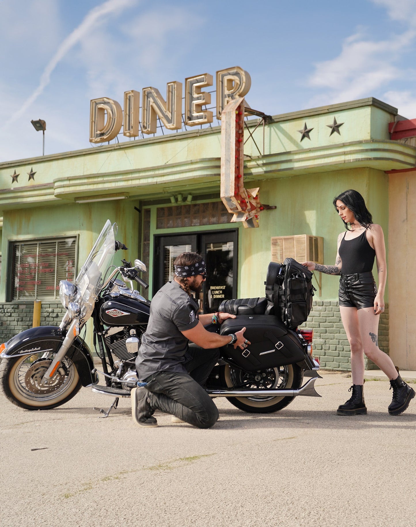 42L - Baldur Extra Large Leather Wrapped Motocicleta Hard Alforjas para Harley Softail Heritage FLSTC/I