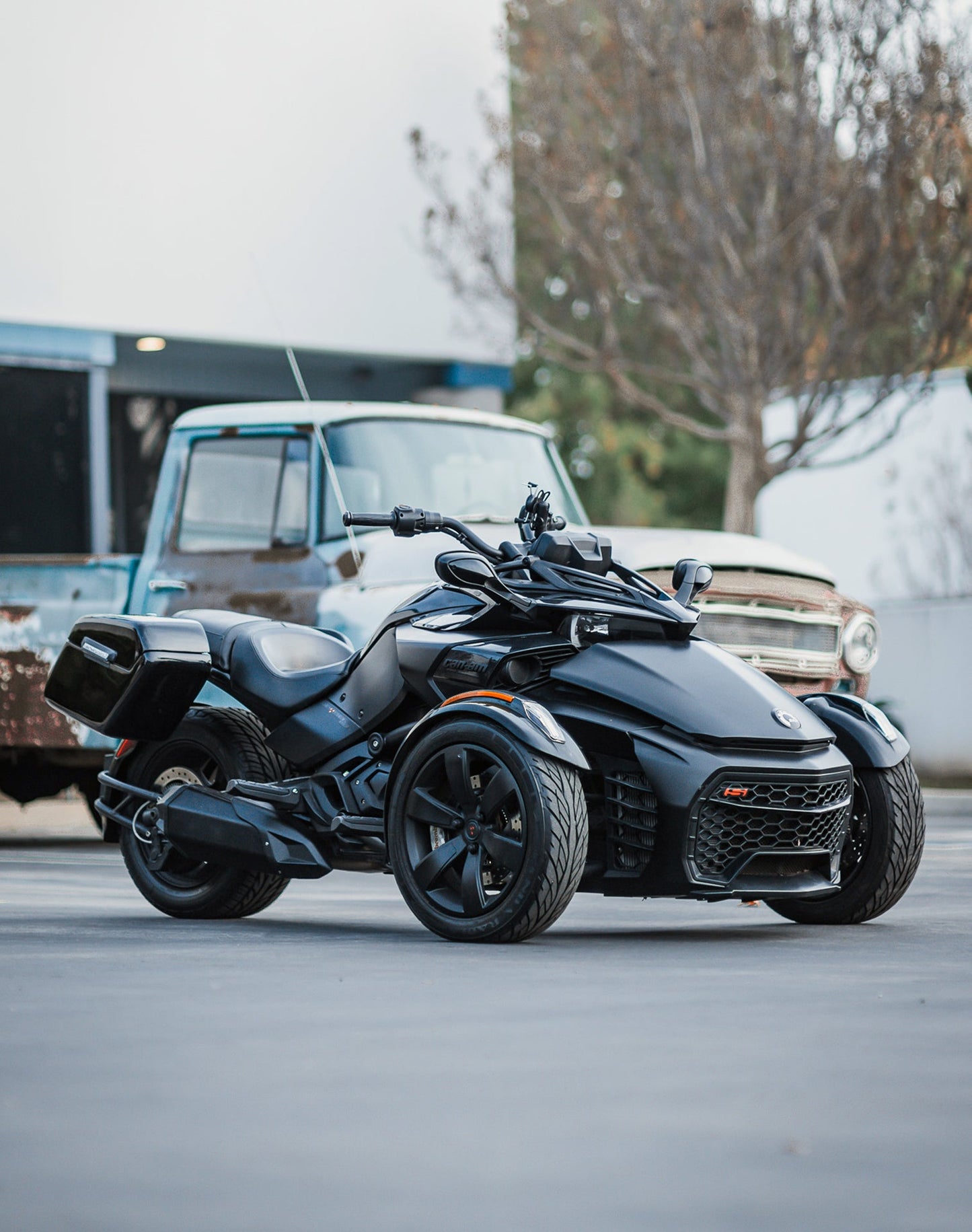 42L - Baldur Extra Large CAN AM Spyder F3 Painted Motocicleta Hard Alforjas