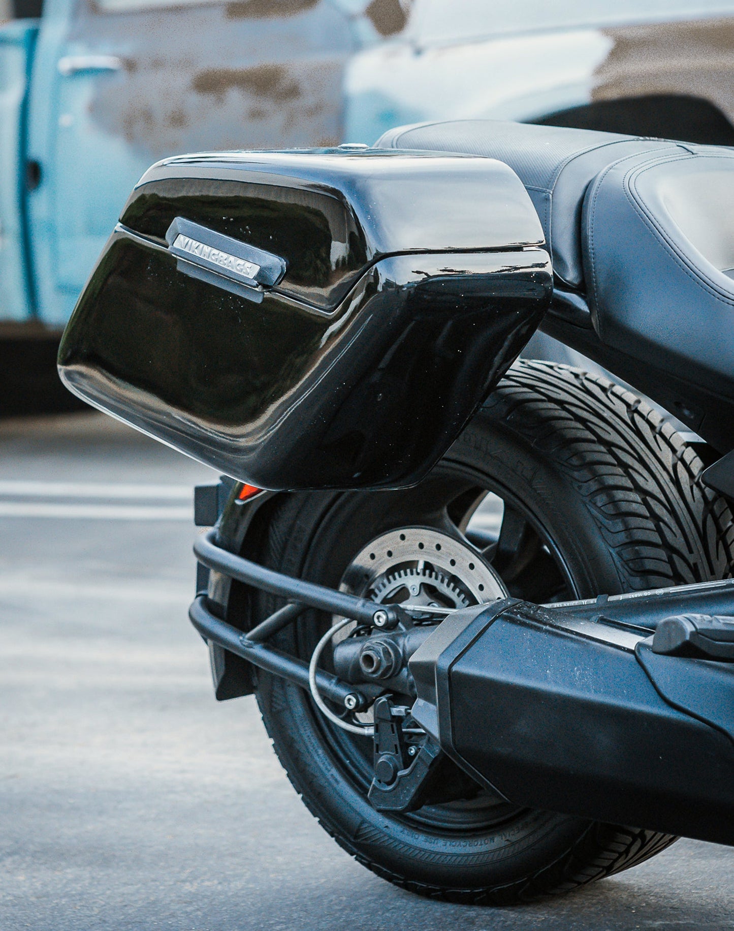 42L - Baldur Extra Large CAN AM Spyder F3 Painted Motocicleta Hard Alforjas