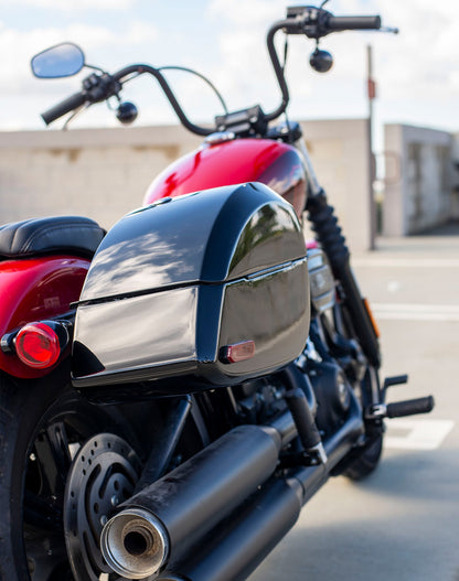 28L - Phantom Large Painted Motocicleta Hard Alforjas para Harley Softail Street Bob FXBB/S