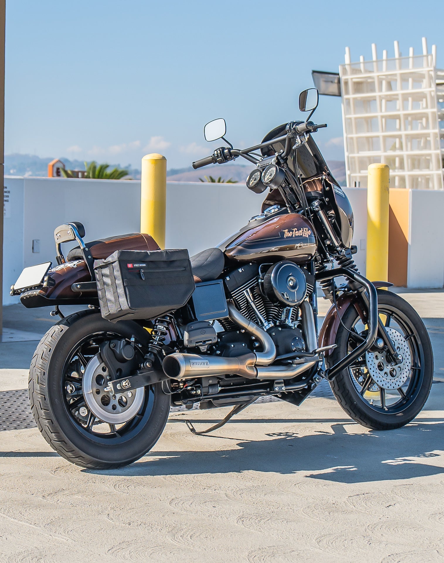 18L - Patriot Medium Motocicleta Throw Over Alforjas para Harley Dyna Super Glide FXD/I