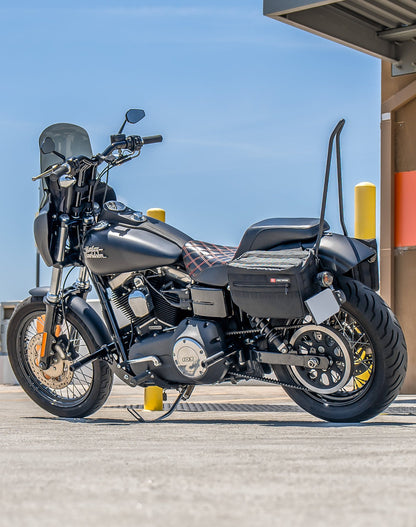 18L - Patriot Medium Motocicleta Throw Over Alforjas para Harley Dyna Street Bob FXDB