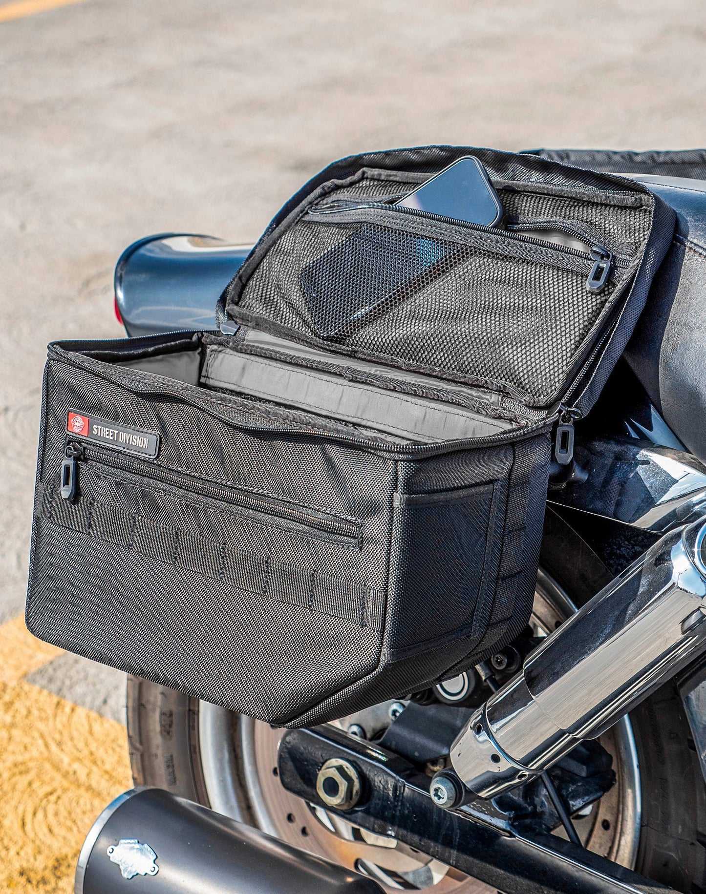 18L - Patriot Medium Motocicleta Throw Over Alforjas para Harley Dyna Fat Bob FXDF/SE