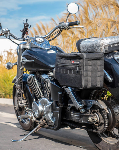 18L- Patriot Medium Honda Shadow 750 ACE Motocicleta Throw Over Alforjas