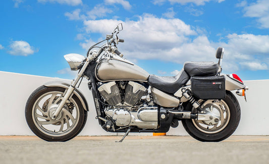 18L - Patriot Medium Honda VTX 1800 N Motocicleta Throw Over Alforjas