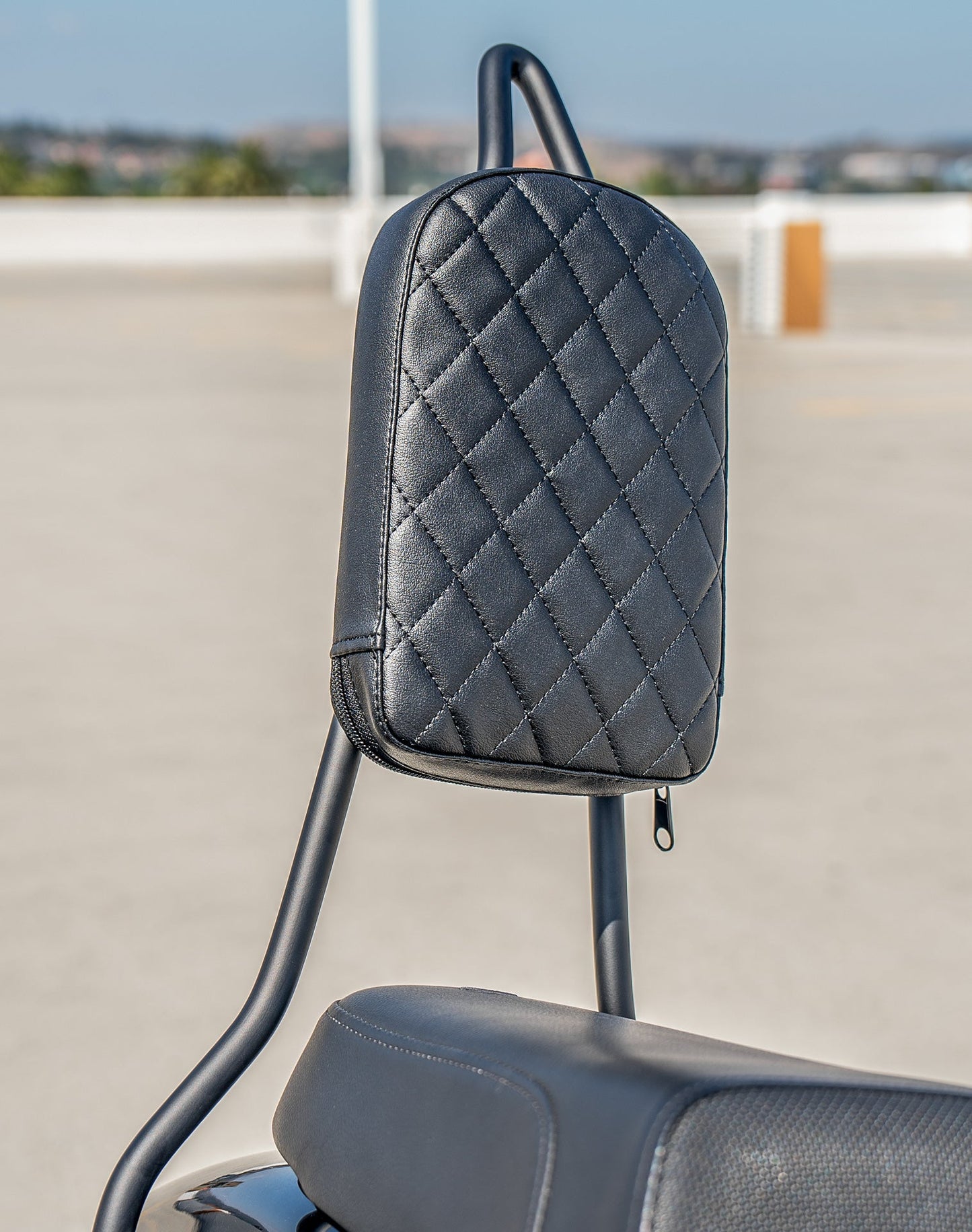 Viking Iron Born Diamond Stitch Leather Tall Motocicleta Pad para Sissy bar para Harley Davidson