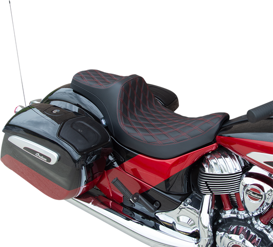 Predator III Seat - Double Diamond - Red - Vinyl