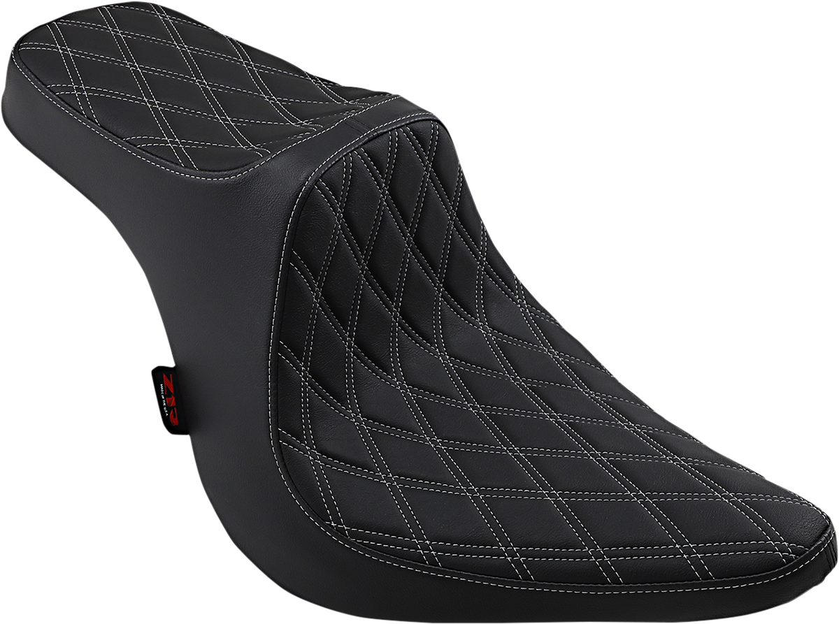 Predator III Seat - Diamond - Silver Stitching - Bolt