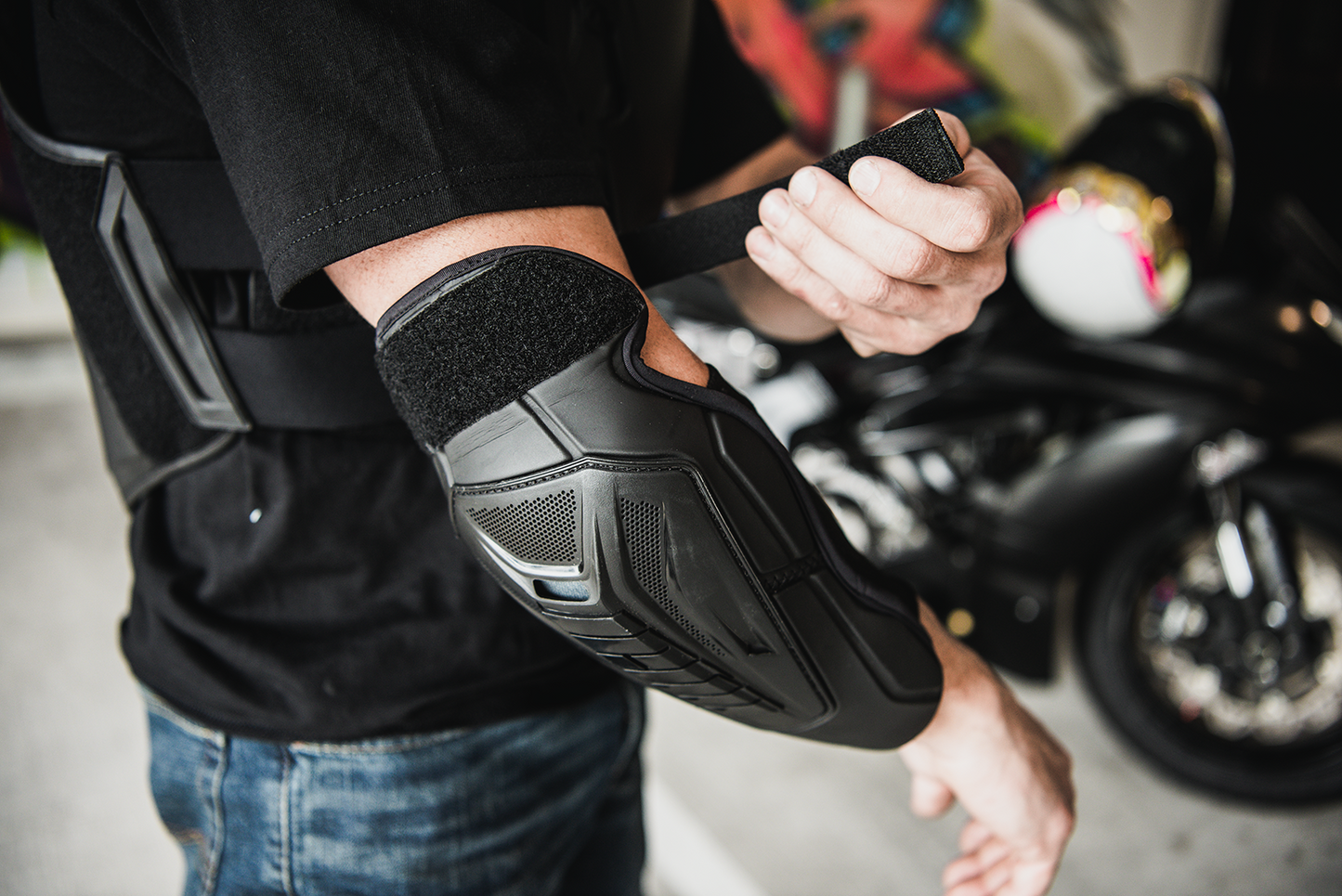 Field Armor 3 Icon  Codos - Negro