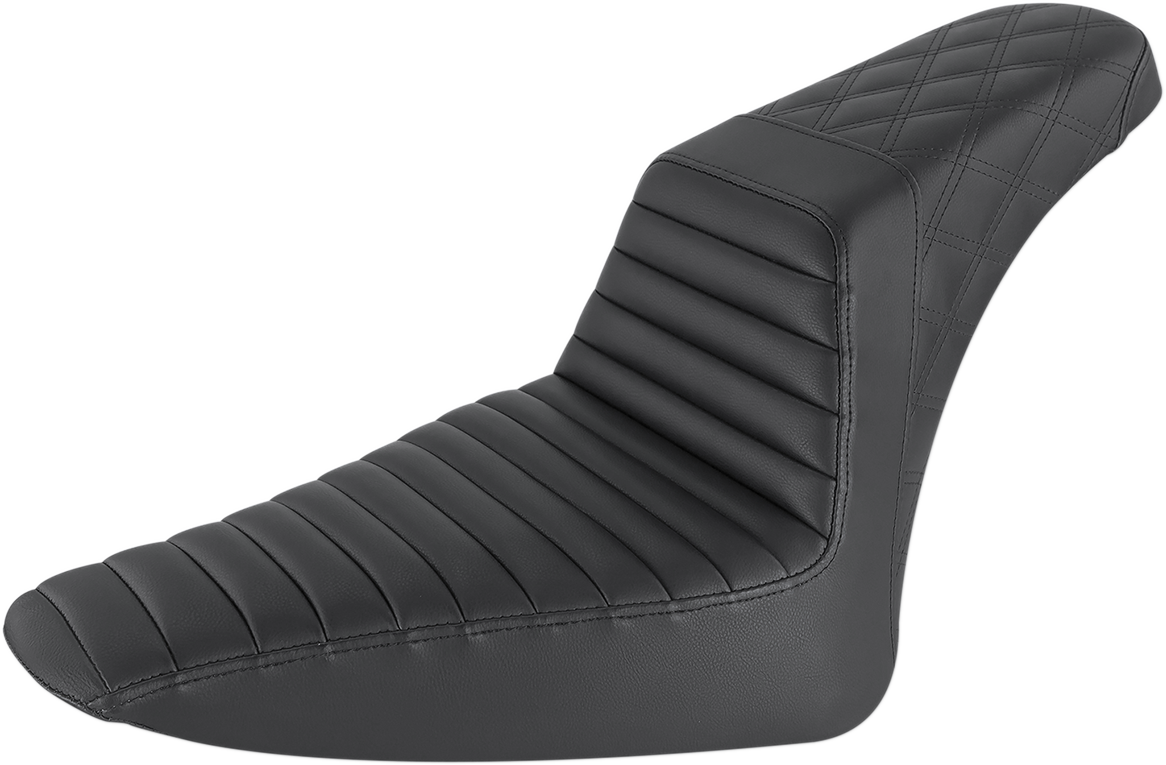 Step Up Seat - Tuck and Roll/Lattice Stitched - Black4670